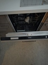 Küche mit Elektrogeräten