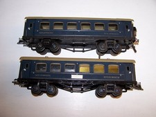 2 große alte vierachsige