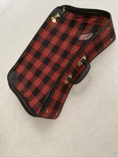 Alter Koffer, KaroMuster Vintage Retro, Schattenmuster