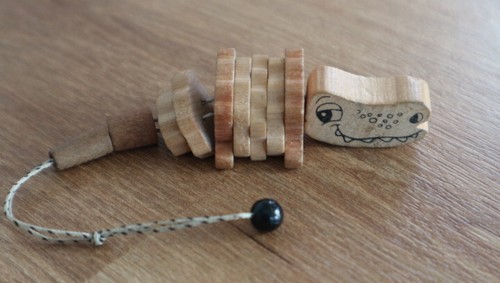 Schlüsselanhänger aus holz - schlüsselanhänger,