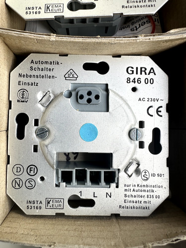 Gira typ 846 - typ,