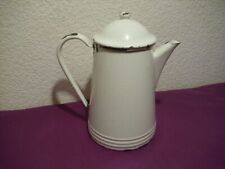 Emaille-Kaffeekanne, alt, gemarkt mit F. ST., 25 cm, altersentsprechende Macken