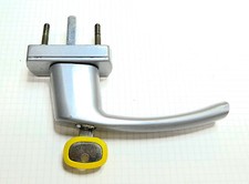 Fenstergriff abschließbar - silbergrau - mit 7 x 7mm Vierkantstift