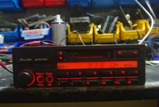 Oldtimer AUDI GAMMA CC Autoradio mit Kassette, CODE vorhanden
