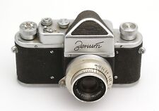 Zenit (1953-1956) Spiegelreflex mit Industar-22 Objektiv