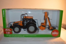 Siku 3659 - Valtra Traktor mit