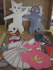 Kult! Sailor Moon Anziehpüppchen-Katzen mit Kleidung,Rarität!