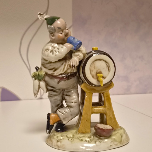Goebel porzellanfigur mann mit - porzellanfigur,