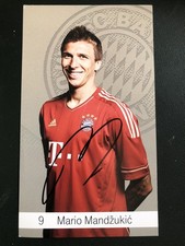 Handsignierte AK Autogrammkarte *MARIO MANDZUKIC* Bayern München 12/13 2012/2013