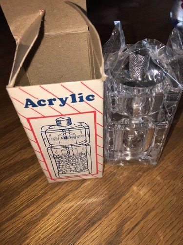 Vintage 1960s acryl - acryl, saltshaker