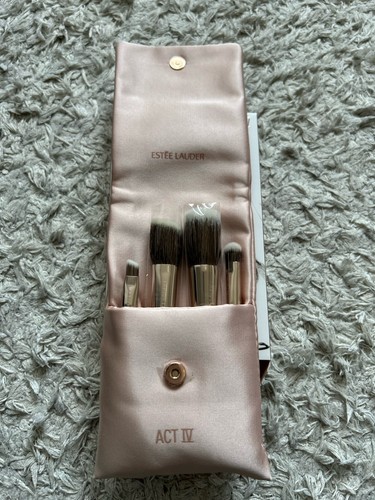 Estée lauder act - act, iv