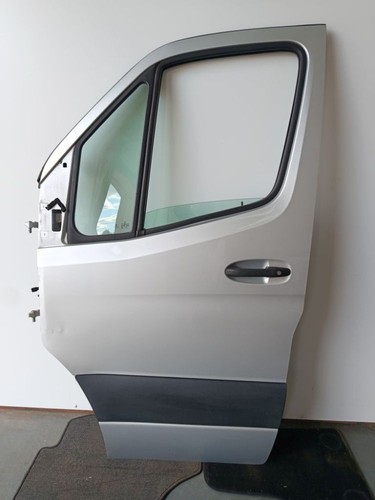 Mercedes benz sprinter w907 - mercedes-benz,