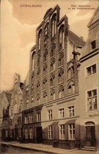 Ak Stralsund in Vorpommern, Altes Giebelhaus an der Semlowerstraße - 4726183