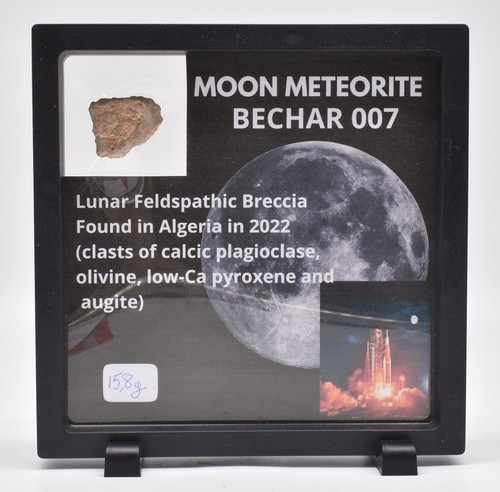 Wunderschöner mondmeteorit - wunderschöner,