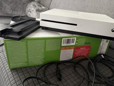Microsoft Xbox One S 1TB Spielkonsole - Weiß gebraucht, zurückgesetzt