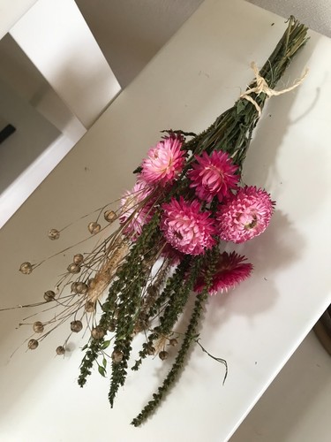 Getrockneter blumenstrauß - getrockneter,
