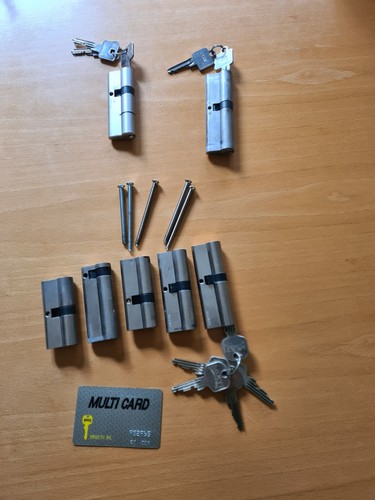 Schließanlage mit karte - schließanlage,