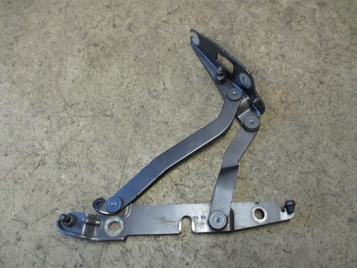 Tailgate hinge left - , b7