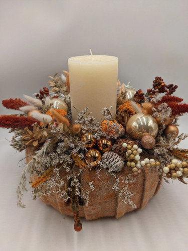 Weihnachtskranz kugel zapfen - kugel,
