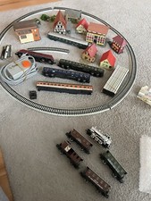 Märklin Set  Eisenbahn, Stadt, Gleise 