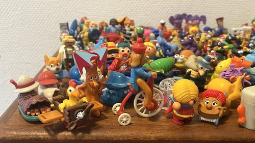 Eier sammelfiguren - Ü-eier,