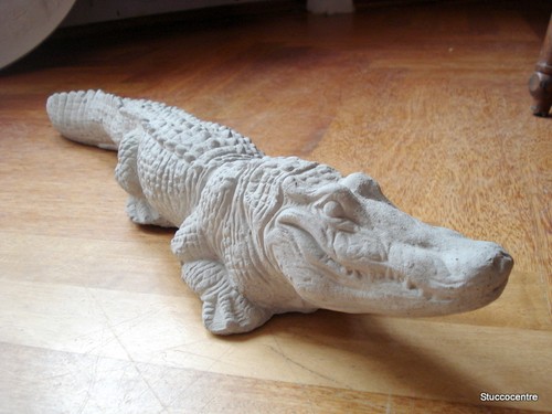 Stucco gartenfigur krokodil - gartenfigur,