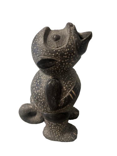 Schwarze keramikfigur - keramikfigur, im