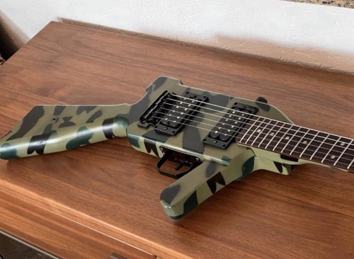 Hondo machine gun guitar - machine,