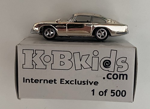 Johnny lightning james bond - james,