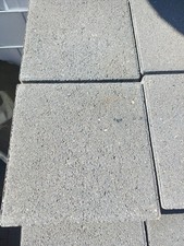 Pflastersteine 20x20x8 cm , grau, gebraucht, ca.25 qm, 4€ pro qm. Selbstabholer