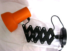 Scherenlampe 70er 80er Jahre Bauhaus Wandlampe orange mit Schalter und Stecker