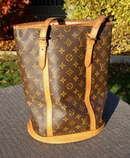 Louis Vuitton ,Monogram Bucket