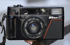Nikon L35 AF Kamera analog Kompaktkamera Objektiv:35mm 1:2,8 schwarz