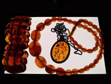 Halskette, Anhänger, Armband aus Bernsteinimitat, aus Nachlass
