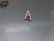 1/87 Yoga Frau Sport Schneidersitz Fitness Freizeit Figur Diorama H0 HO
