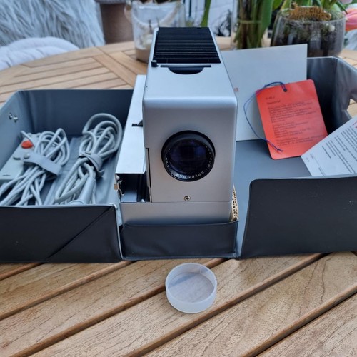 Braun kleinbild diaprojektor - braun,