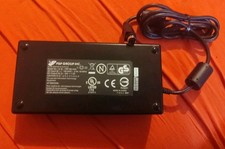 FSP180-AAAN1 | 24V 7.5A | 180W Tischnetzteil | C6 Eingang | inkl. Netzkabel