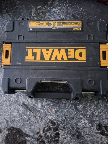 Dewalt schlagschrauber mit 2 - dewalt,