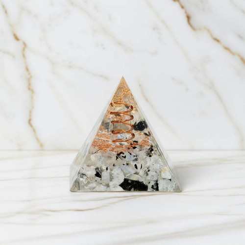 Mondstein orgonit pyramide 5cm - orgonit,