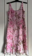 rosa / pinkes Partykleid Gr. 36 von Vivien Caron mit Stola/Schal - Blumenmuster