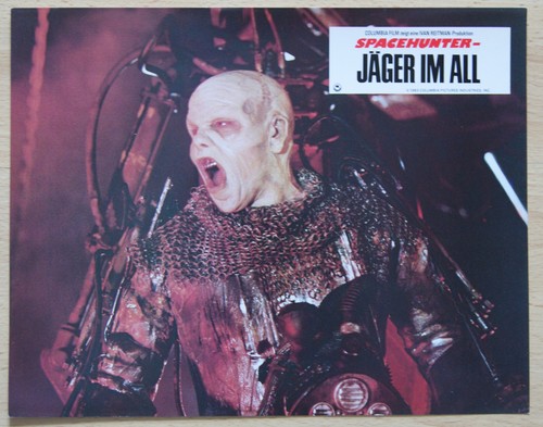 Aushangfoto space hunter - space,
