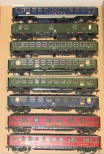 8 alte Fleischmann Personenwagen 1501 1502 1503 1504 1505 1509 1510 6x mit Licht