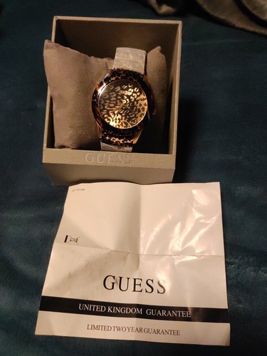 Wunderschöne neue guess - guess,