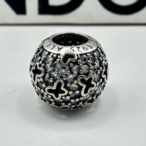 Pandora charm flatternde - pandora,