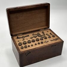 Drehstifte Satz im Holzkasten Uhrmacher Drehbank