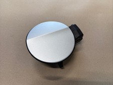 VW Passat 3C B6 Variant Tankdeckel Tankklappe LA7W Reflexsilber Met. 3C9809857A