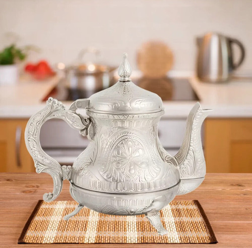 Silberfarbene türkische