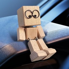 Handgefertigte Holzfigur