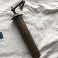 alte Pfeffermühle Messing Dekoration, Rost