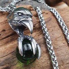 Raben Anhänger mit grüner